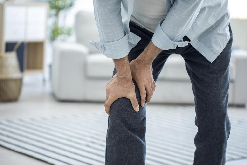 8 Steps To Get Rid Of Knee Problem in Old age